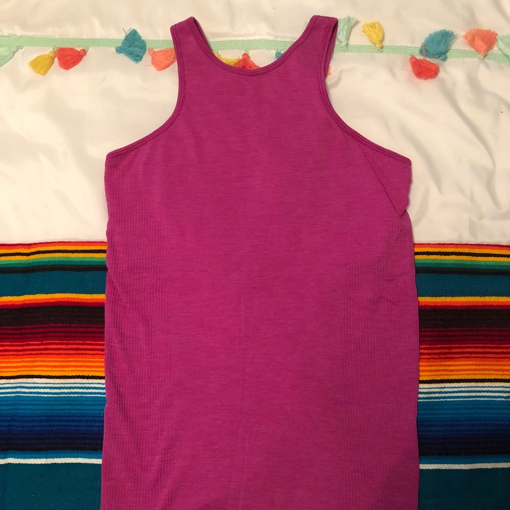 Lululemon pink workout top racer back with bra